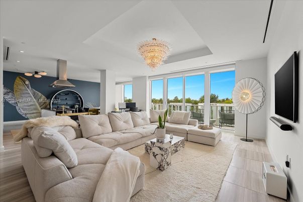 Chandelier, Dining room, Interior, Living room, Recessed Lighting, Wood Texture Flooring