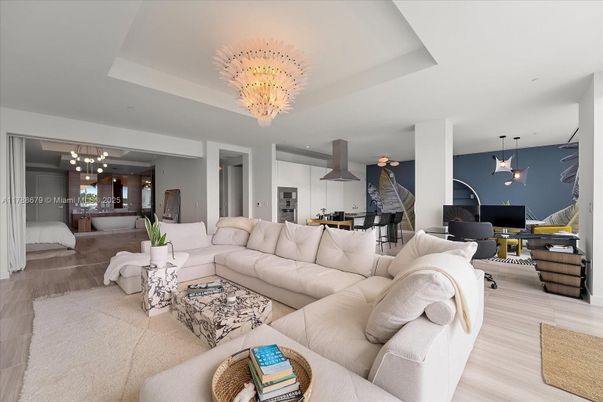 Chandelier, Dining room, Interior, Living room, Pendant Lights, Piano, Wood Texture Flooring