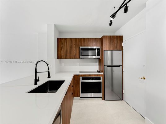 Interior, Kitchen, Stainless Steel Appliances