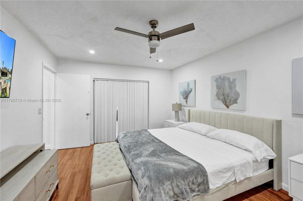 Bedroom, Interior, Recessed Lighting, Wood Texture Flooring
