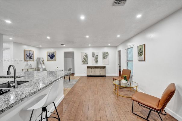 Interior, Recessed Lighting, Wood Texture Flooring