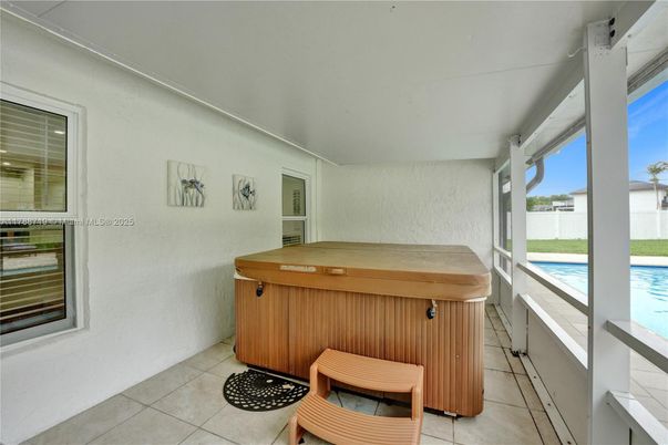 Hot Tub, Interior