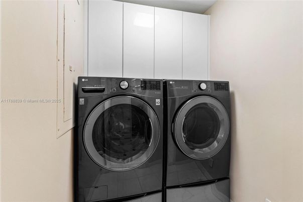 Interior, Washer