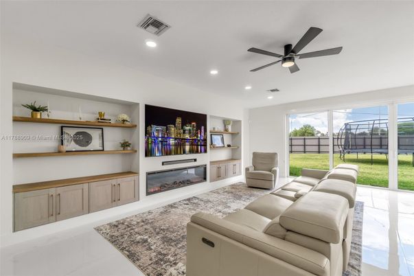 Fireplace, Interior, Living room, Recessed Lighting, Sun Room