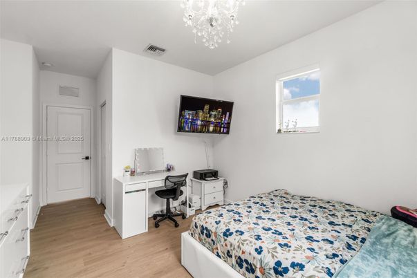 Bedroom, Chandelier, Home Office, Interior, Wood Texture Flooring