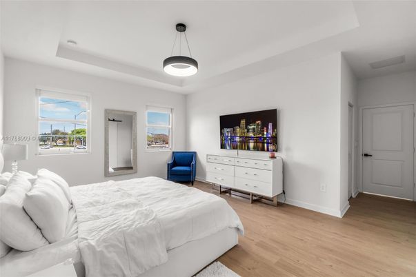 Bedroom, Interior, Pendant Lights, Wood Texture Flooring