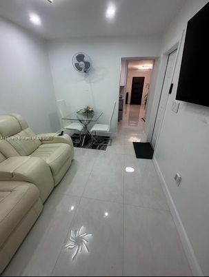 Dining room, Interior, Recessed Lighting