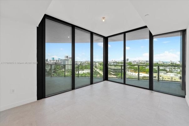 Empty room, Interior, Sun Room