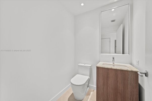 Bathroom, Interior, Recessed Lighting, Wood Texture Flooring