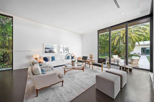 Dining room, Interior, Living room, Recessed Lighting