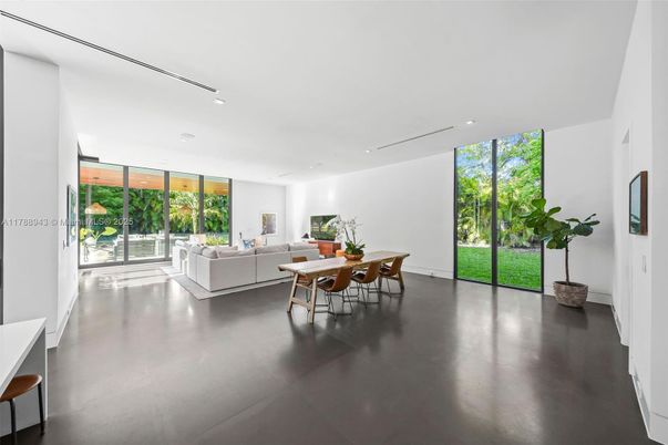 Dining room, Interior, Living room, Recessed Lighting