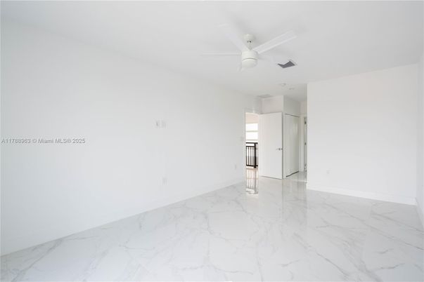 Empty room, Interior, Marble
