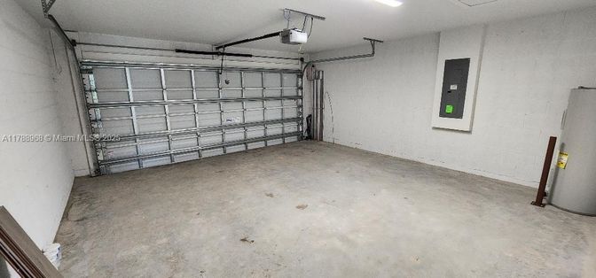 Garage, Interior