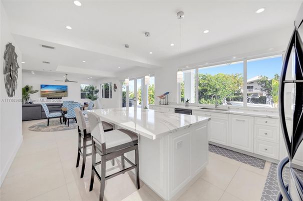 Dining room, Interior, Kitchen, Living room, Pendant Lights, Recessed Lighting