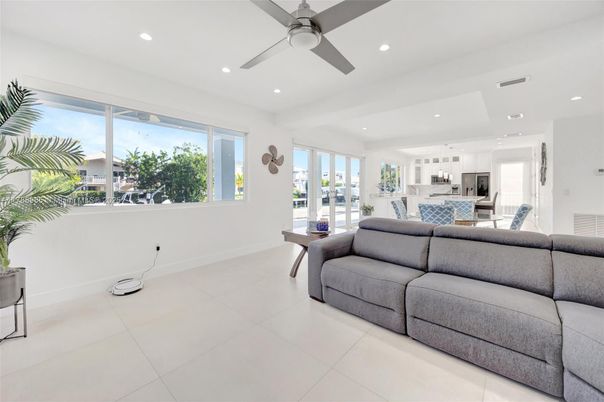 Dining room, Interior, Kitchen, Living room, Pendant Lights, Recessed Lighting