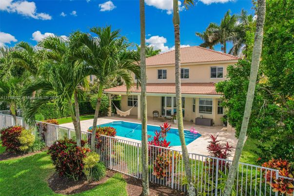 Backyard, Exterior, Pool