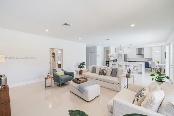 Dining room, Interior, Kitchen, Living room, Pendant Lights, Recessed Lighting