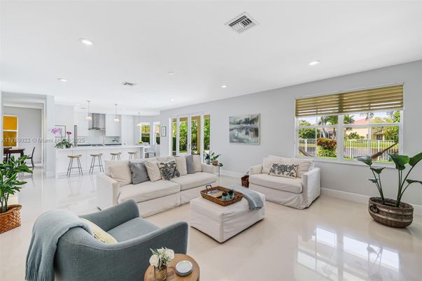 Interior, Kitchen, Living room, Pendant Lights, Recessed Lighting
