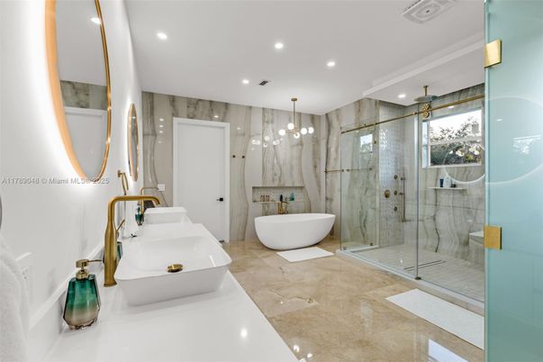 Bathroom, Dual Sink Vanities, Free Standing Baths, Glass Shower, Interior, Pendant Lights, Recessed Lighting
