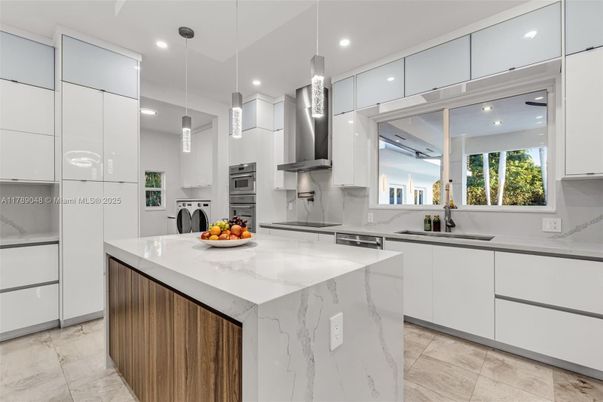Interior, Kitchen, Pendant Lights, Recessed Lighting, Stainless Steel Appliances