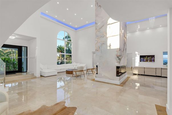 Fireplace, Interior, Living room, Marble Walls, Recessed Lighting