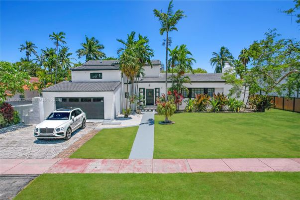 Attached, Backyard, Exterior, Facade, Mediterranean