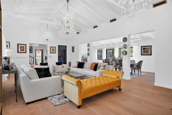 Chandelier, Dining room, Interior, Living room, Wood Texture Flooring