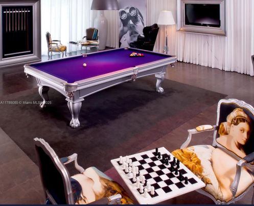 Billiard Table, Game Room, Interior