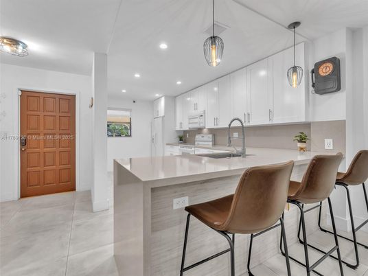 Interior, Kitchen, Pendant Lights, Recessed Lighting