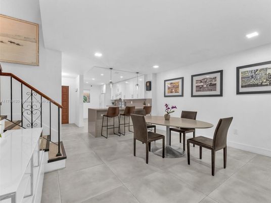 Dining room, Interior, Kitchen, Pendant Lights, Recessed Lighting