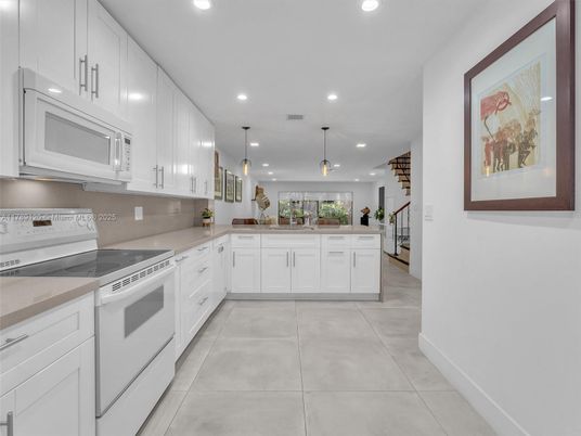 Interior, Kitchen, Pendant Lights, Recessed Lighting