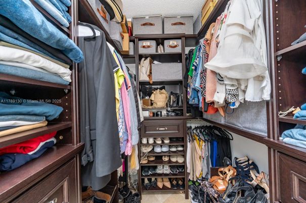 Interior, Walk-in Closets