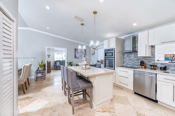 Dining room, Interior, Kitchen, Pendant Lights, Recessed Lighting, Stainless Steel Appliances