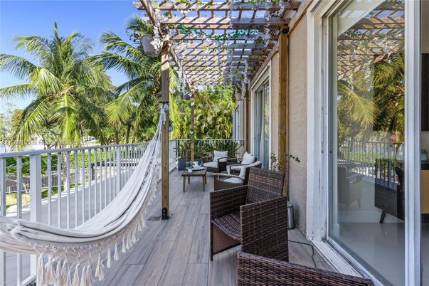 Exterior, Wood Texture Flooring