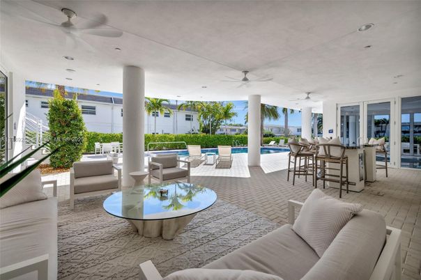 Exterior, Recessed Lighting
