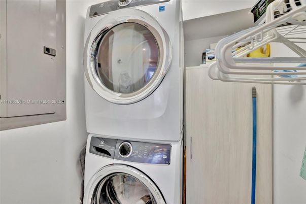 Interior, Utility Closets, Washer