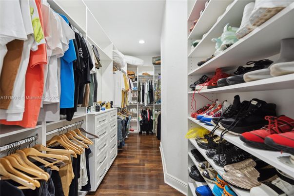 Interior, Recessed Lighting, Walk-in Closets, Wood Texture Flooring
