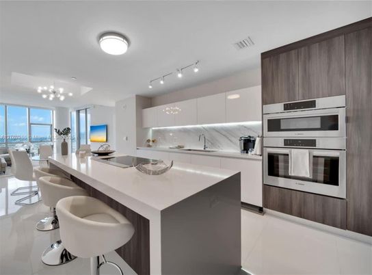 Dining room, Interior, Kitchen, Stainless Steel Appliances