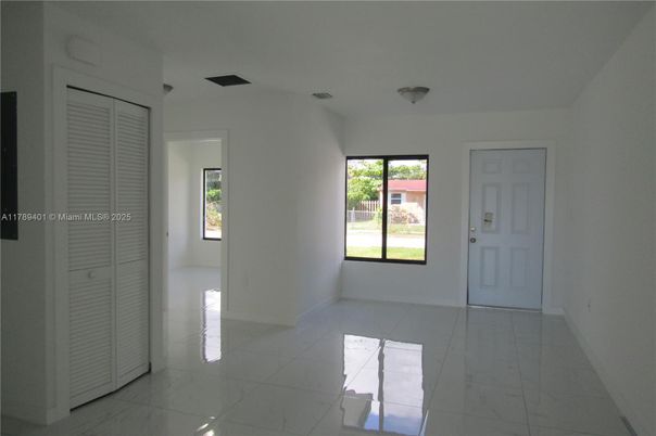 Empty room, Interior, Marble