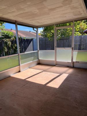 Empty room, Interior, Sun Room