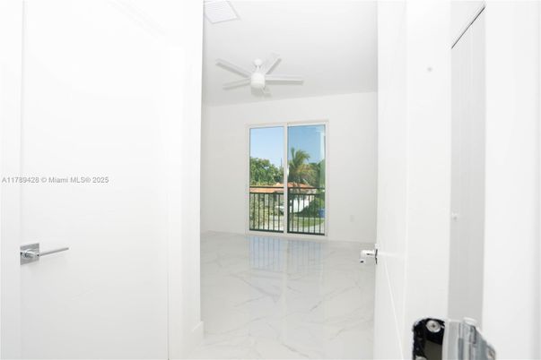 Empty room, Interior, Marble