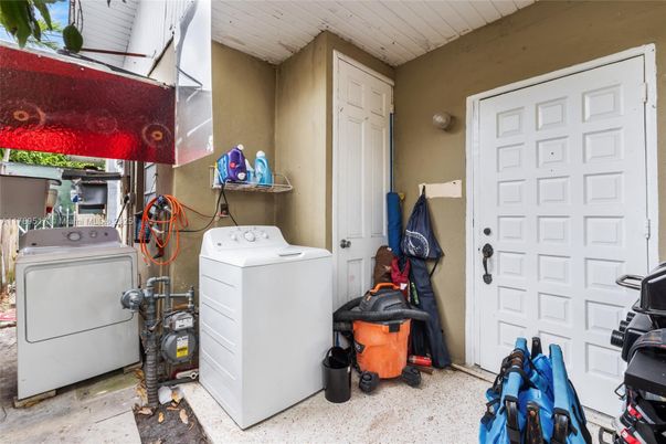 Exterior, Washer