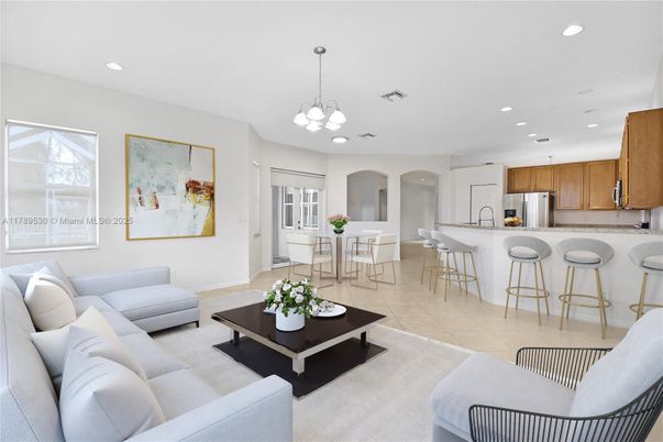 Dining room, Interior, Kitchen, Living room, Pendant Lights, Recessed Lighting, Stainless Steel Appliances