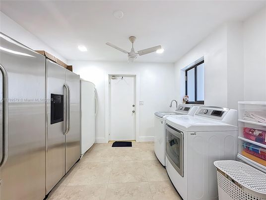 Interior, Recessed Lighting, Washer