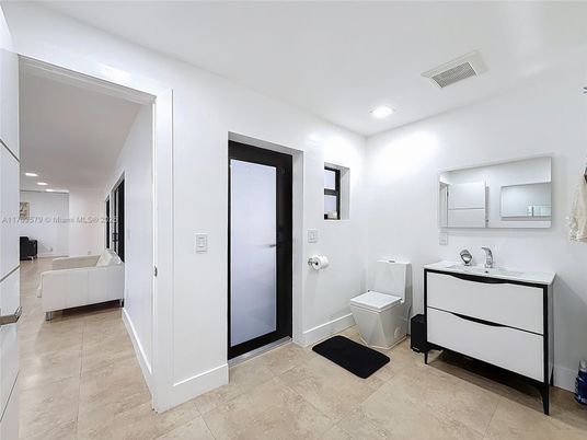 Bathroom, Interior, Recessed Lighting