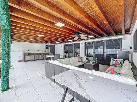 Interior, Living room, Recessed Lighting, Wooden Beams, Wooden Ceilings