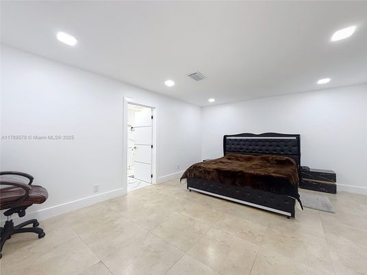 Bedroom, Interior, Recessed Lighting