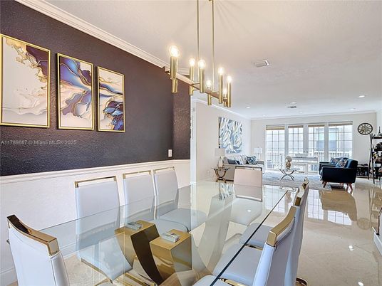 Dining room, Interior, Living room, Pendant Lights, Recessed Lighting