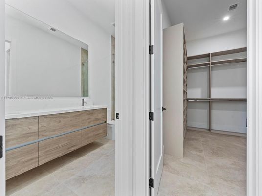 Bathroom, Interior, Recessed Lighting, Walk-in Closets