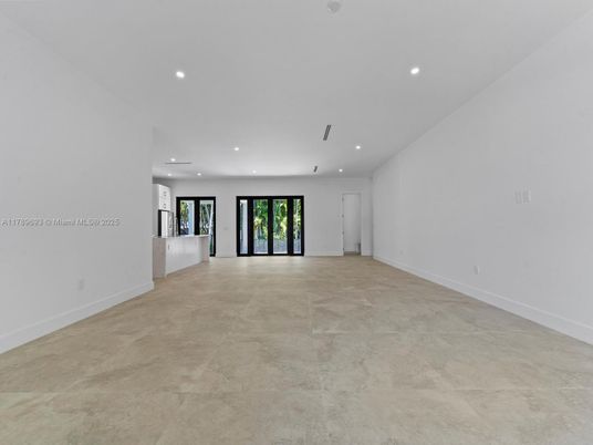 Empty room, Interior, Recessed Lighting